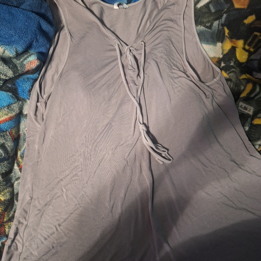 Women's Sleeveless Top in Gray